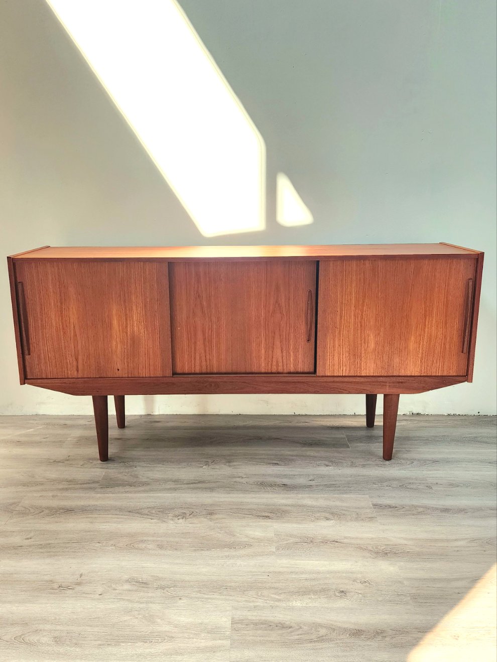 ST0323113 Danish 3-door Credenza