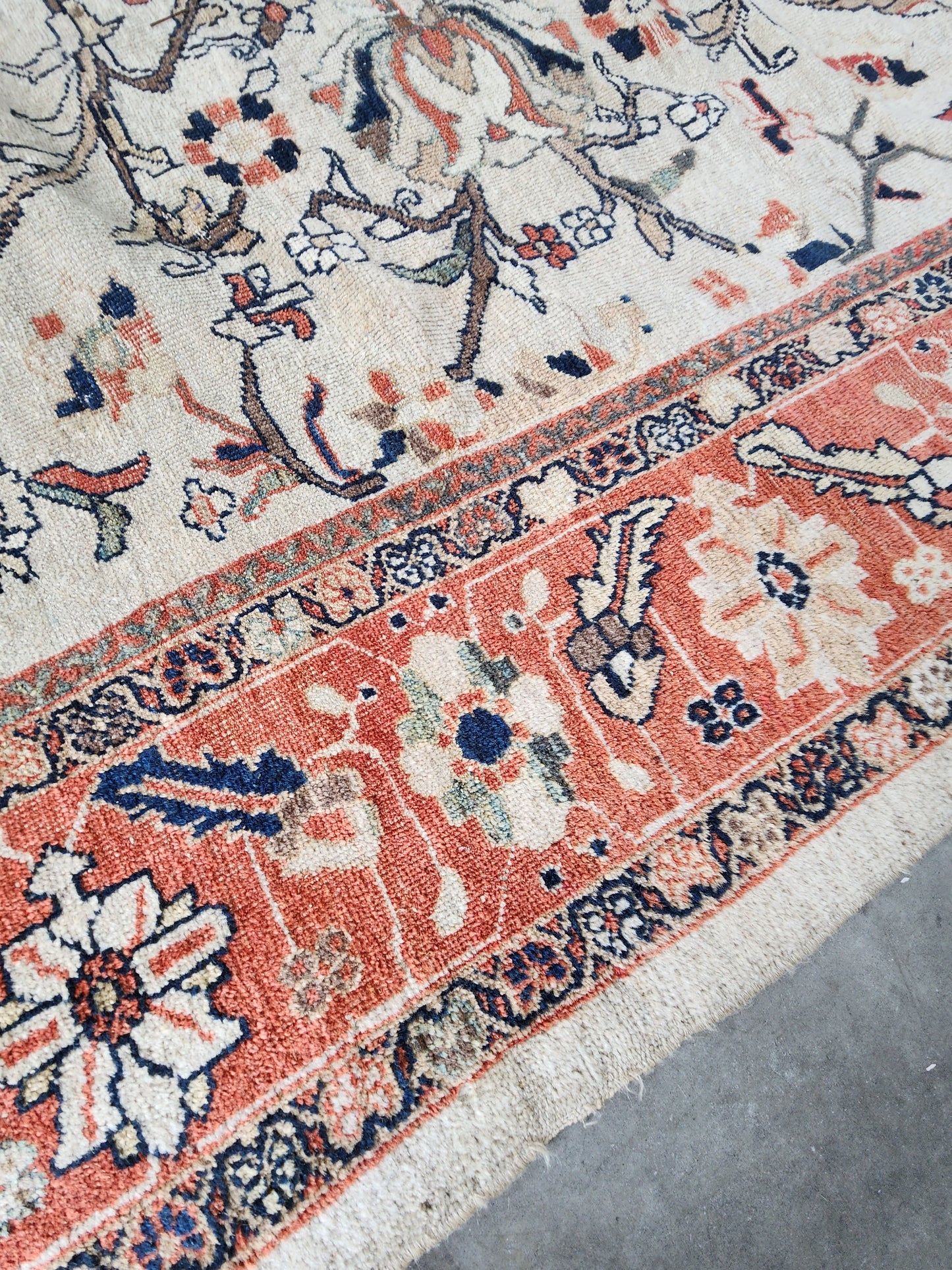 BB072311 Vintage Room Sized Serapi Rug