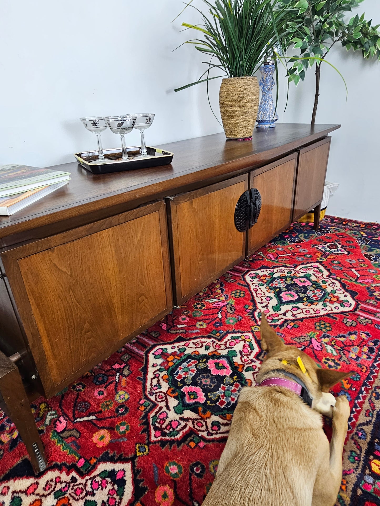 1123014 Mid-Century Credenza with Black Hardware