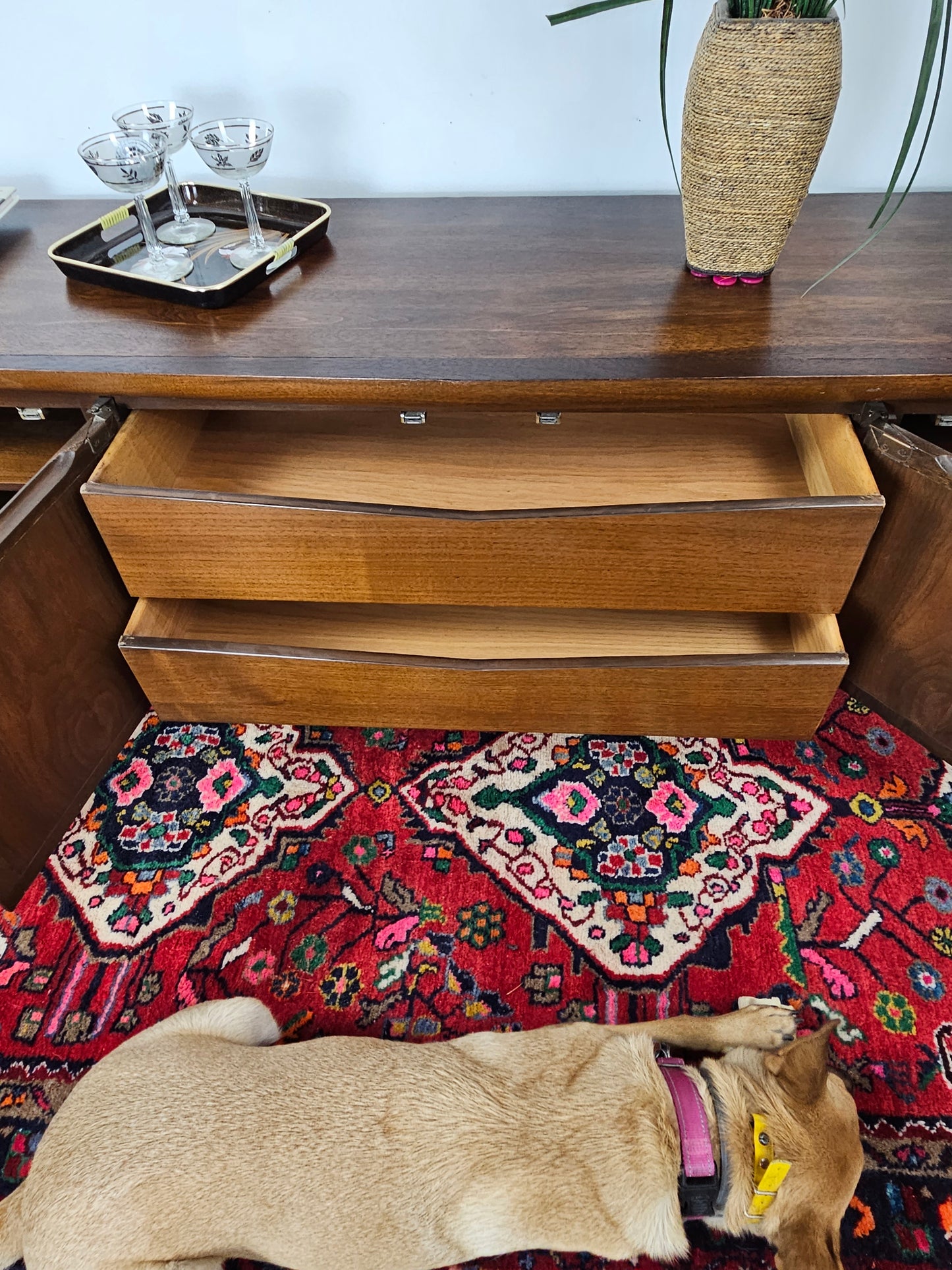 1123014 Mid-Century Credenza with Black Hardware