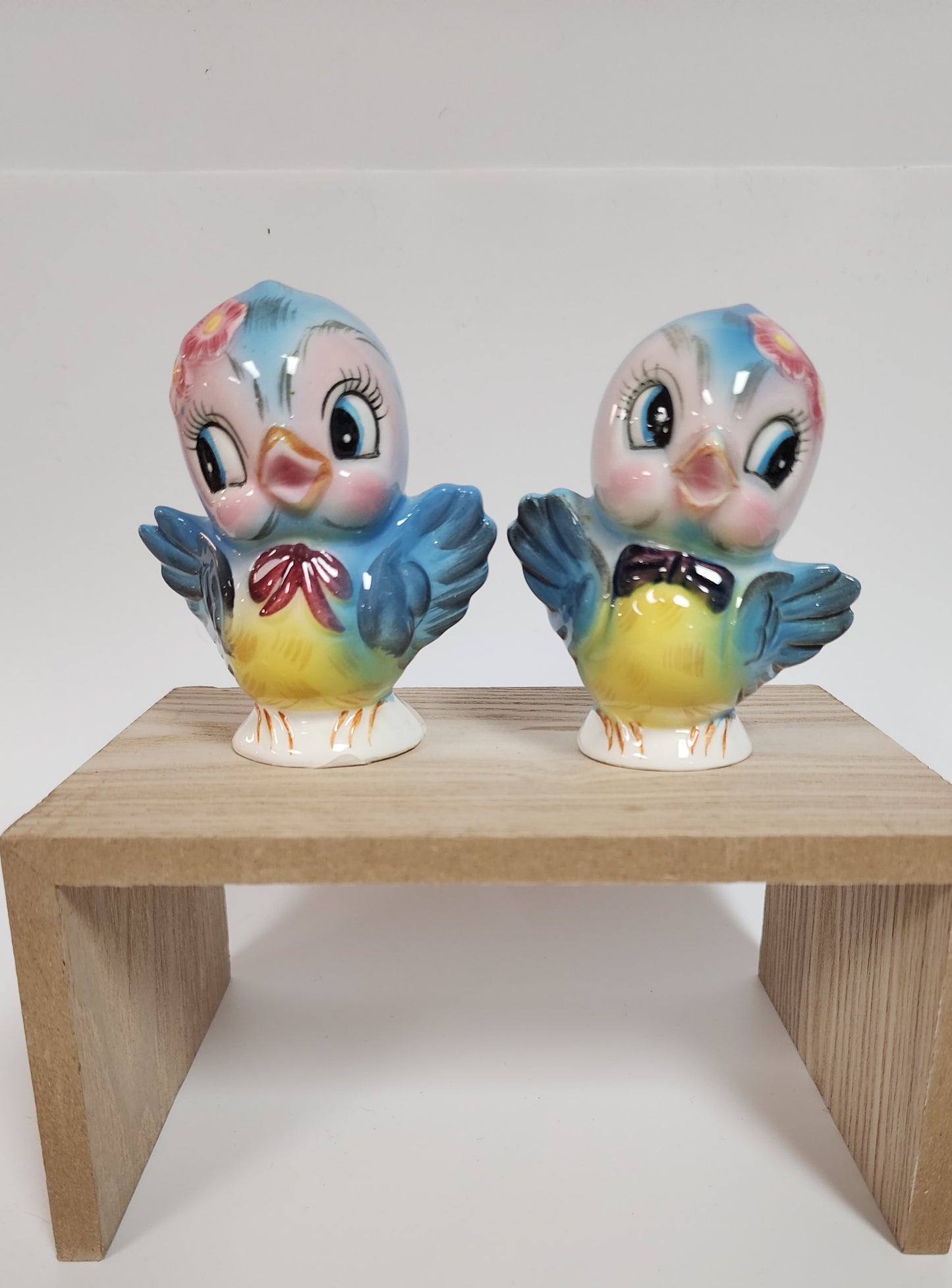 Vintage 1950s Lefton Bluebird Salt & Pepper