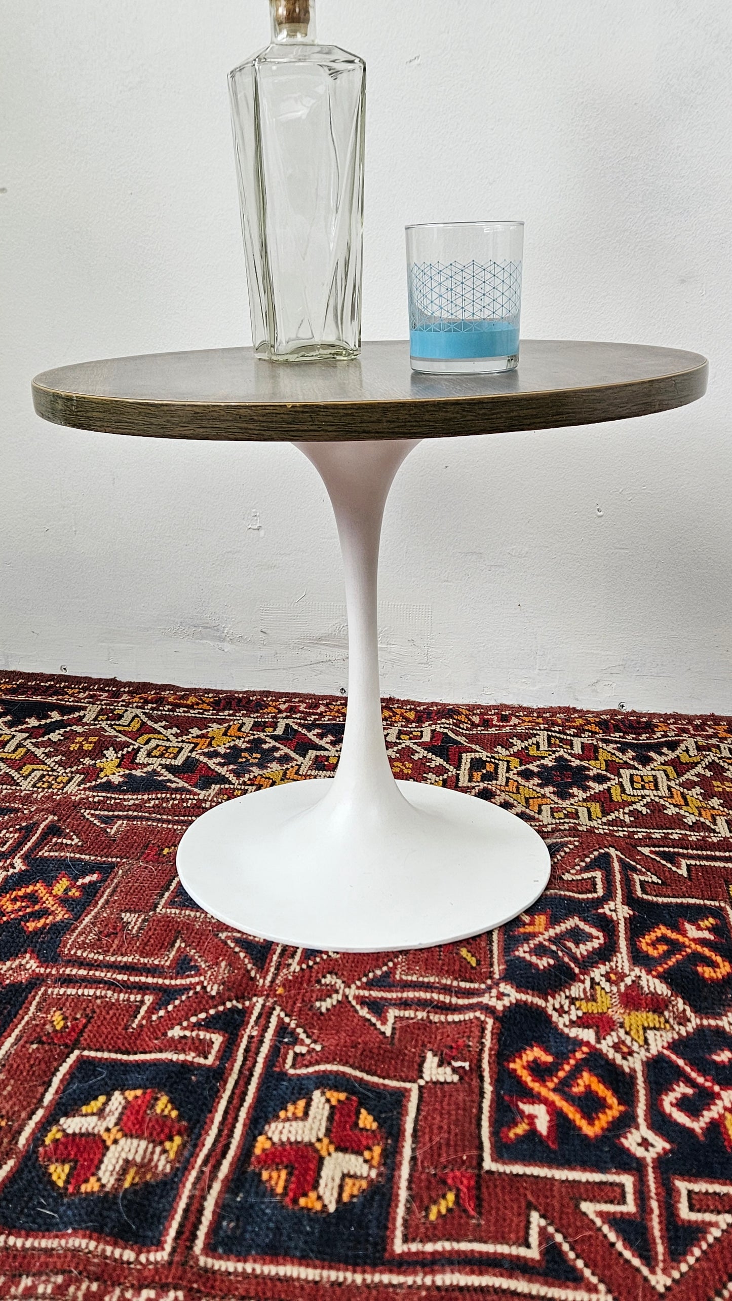 Tulip Side Table