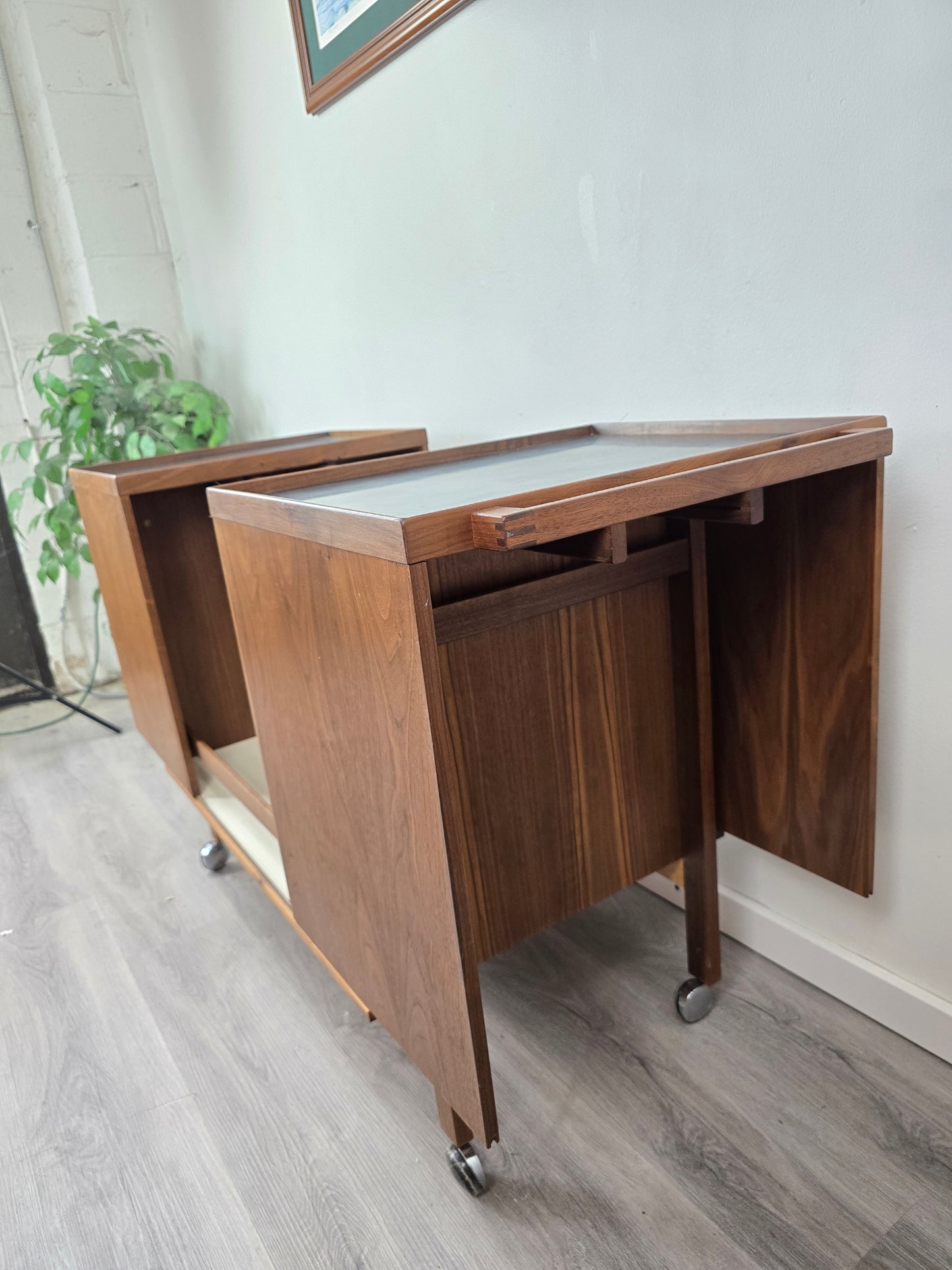 Niels Erik Glasdam Jensen Rolling Bar