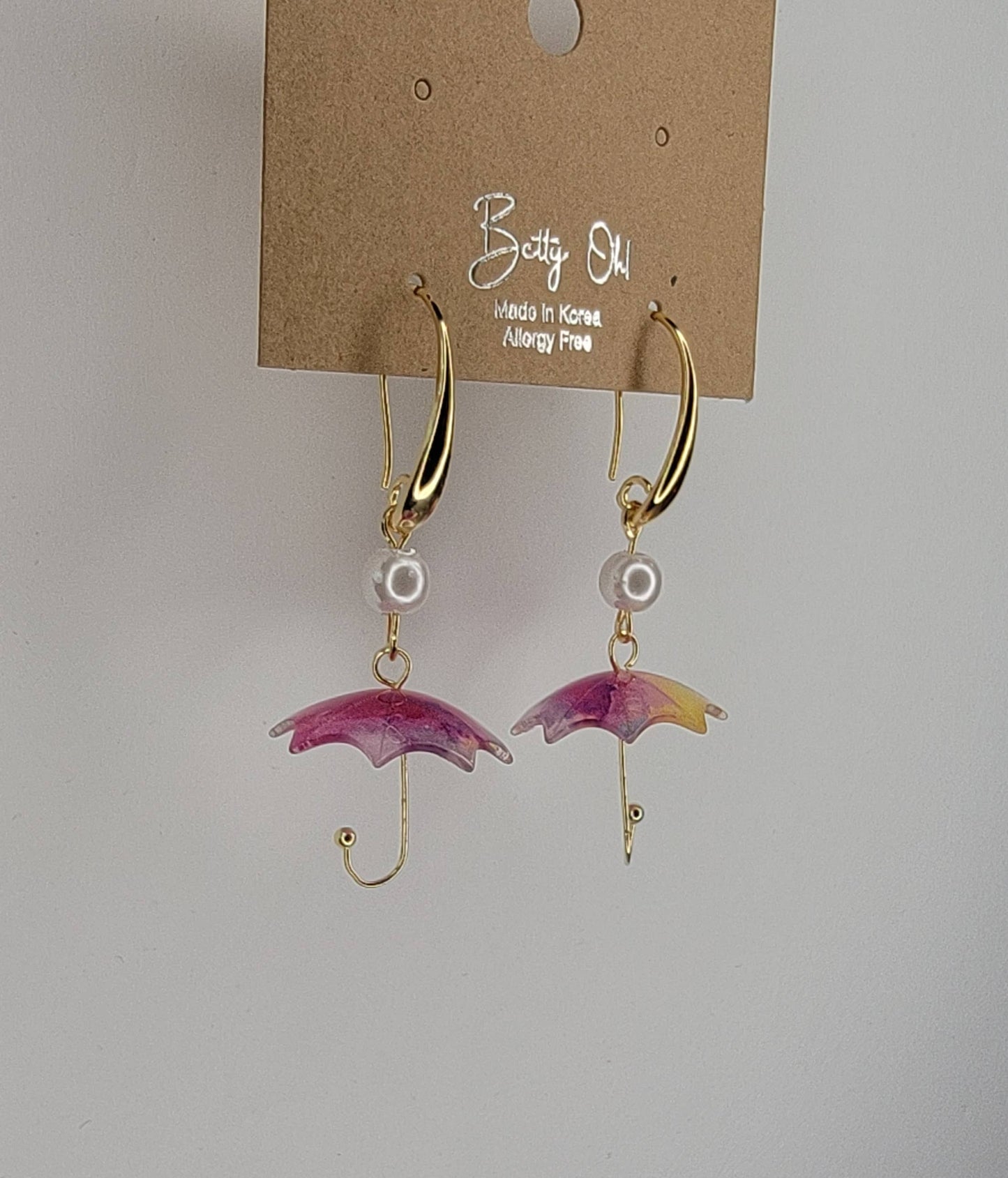UNBRELLA DANGLE EARRINGS