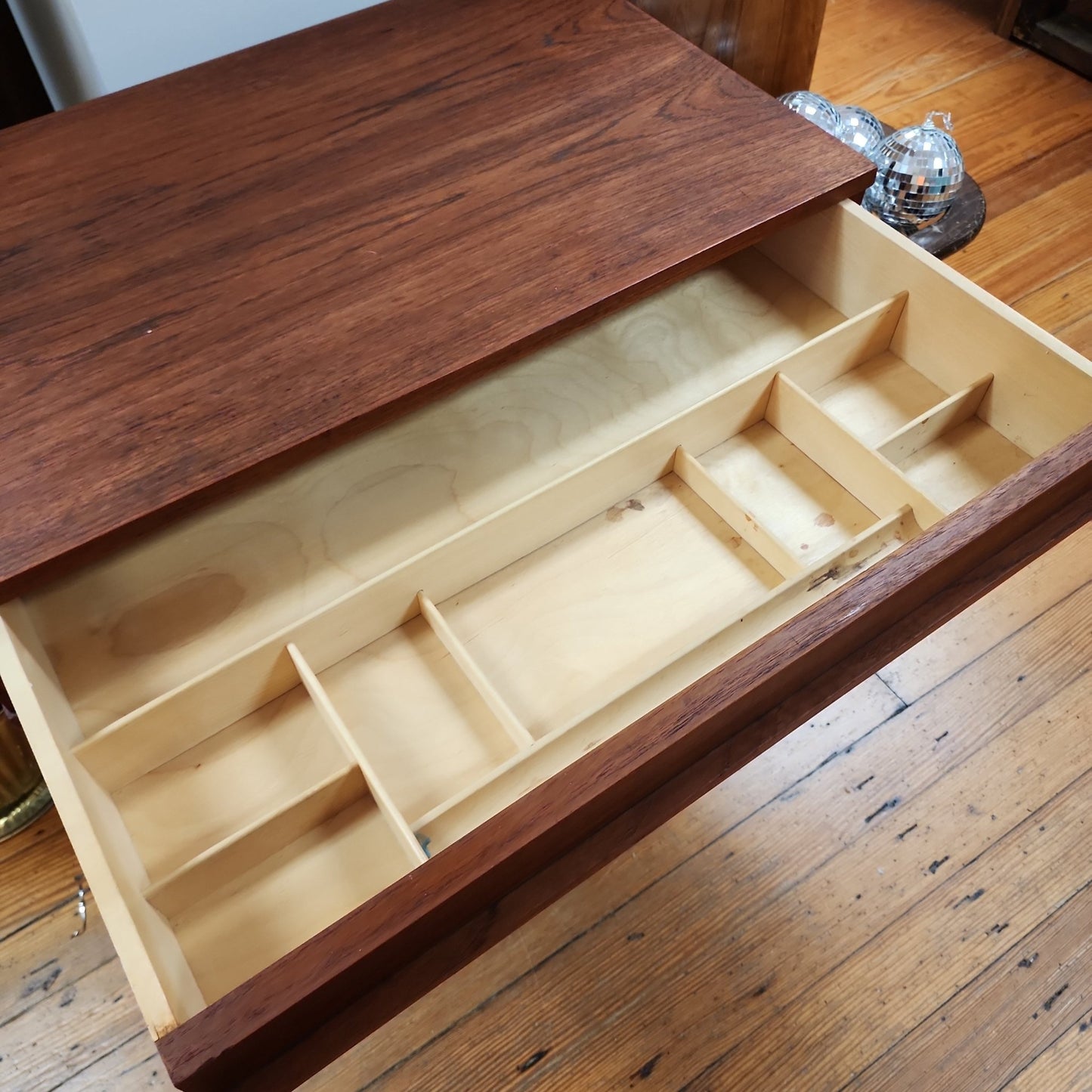 AL112318 Danish Sewing Table - Vintage MC