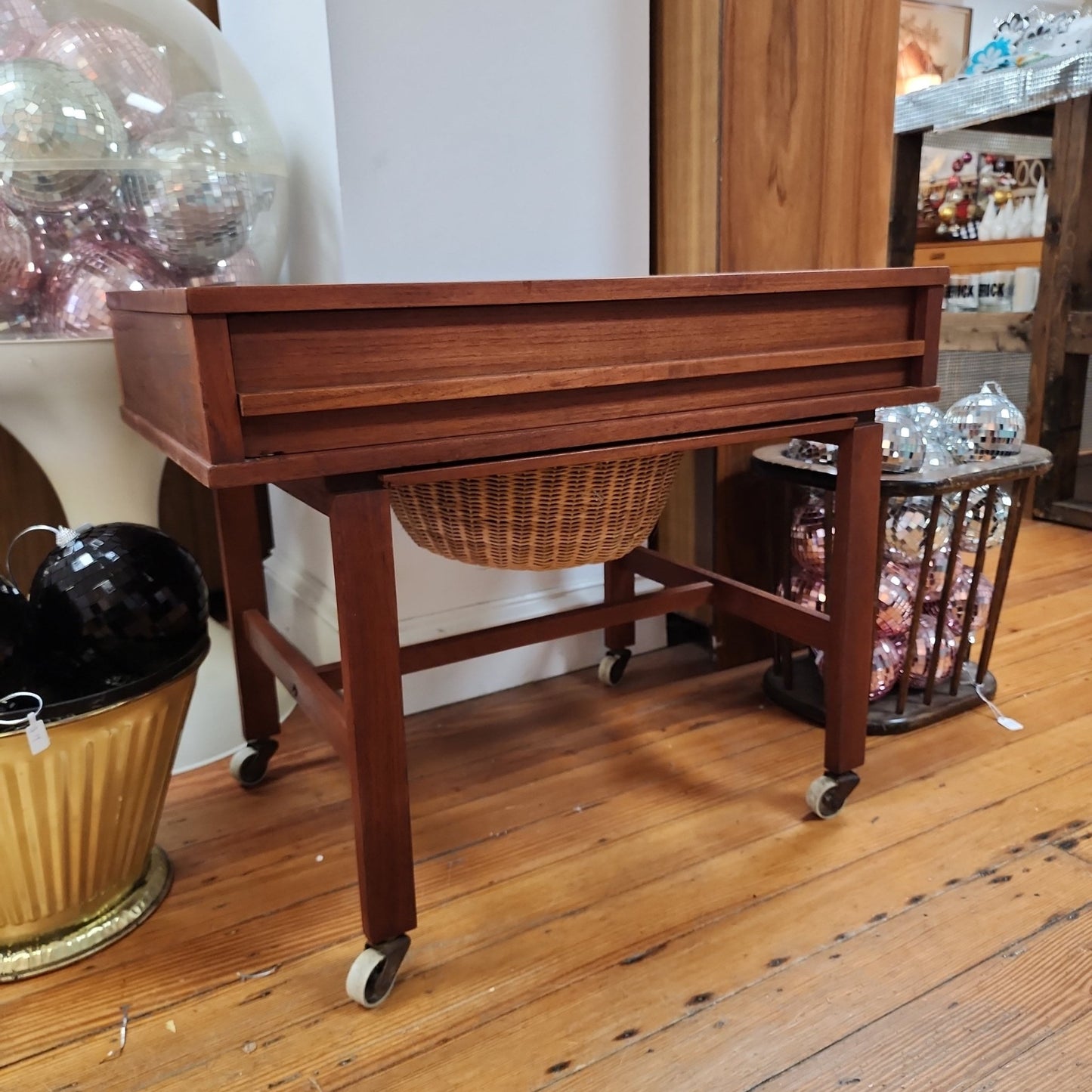 AL112318 Danish Sewing Table - Vintage MC