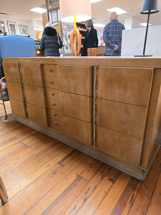 American of Martinsville Dresser - Vintage MC