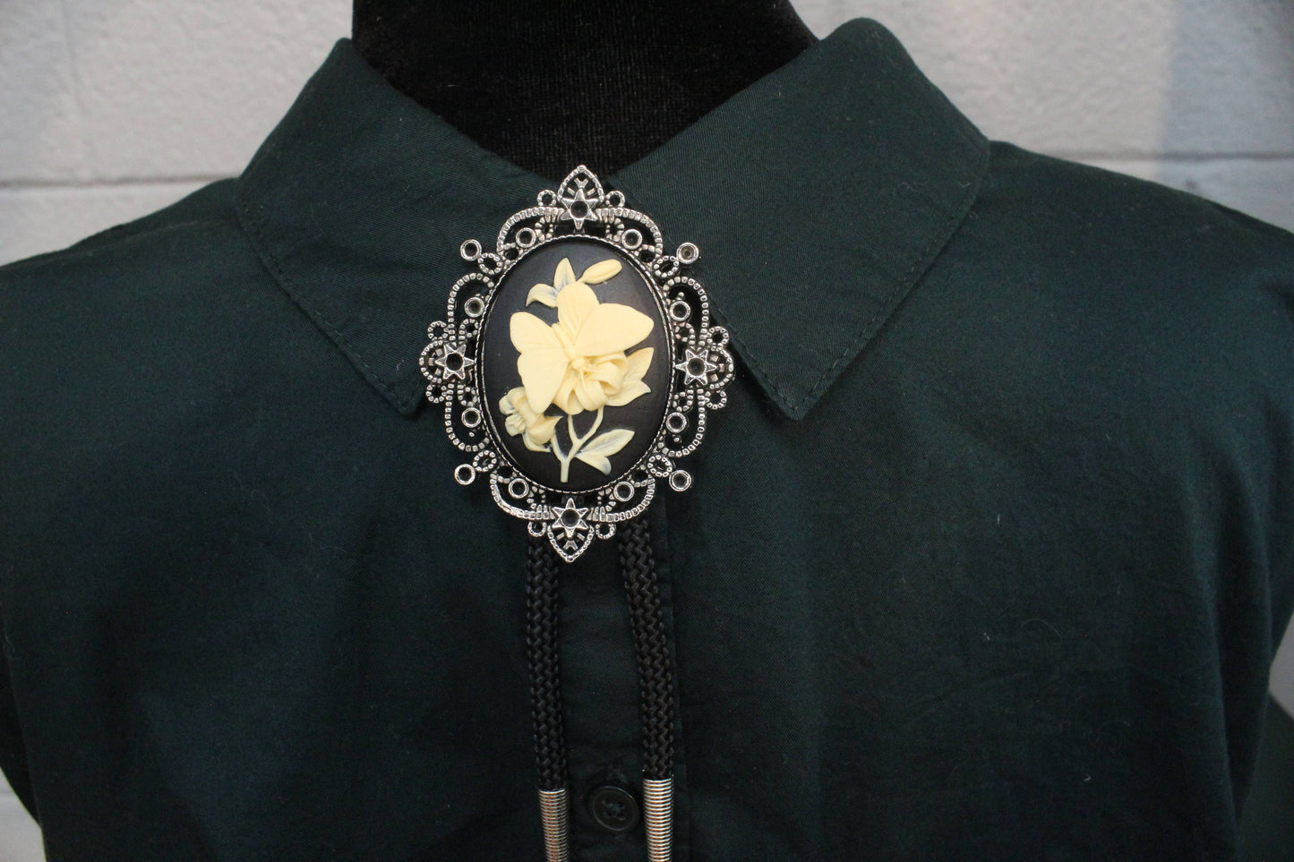Victorian Bloom Bolo Tie