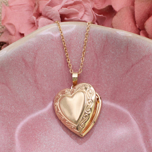 Cherished Memories Gold Heart Locket Necklace - Vintage MC