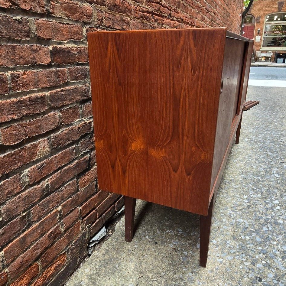 Danish Teak Credenza 726001 - Vintage MC