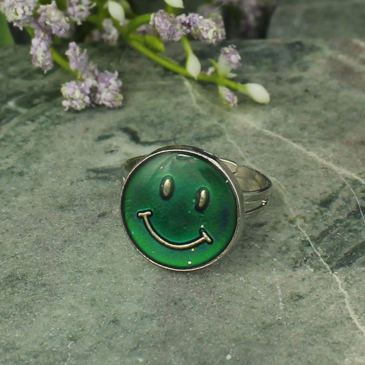 Happy Moods Smiling Face Mood Ring - Vintage MC