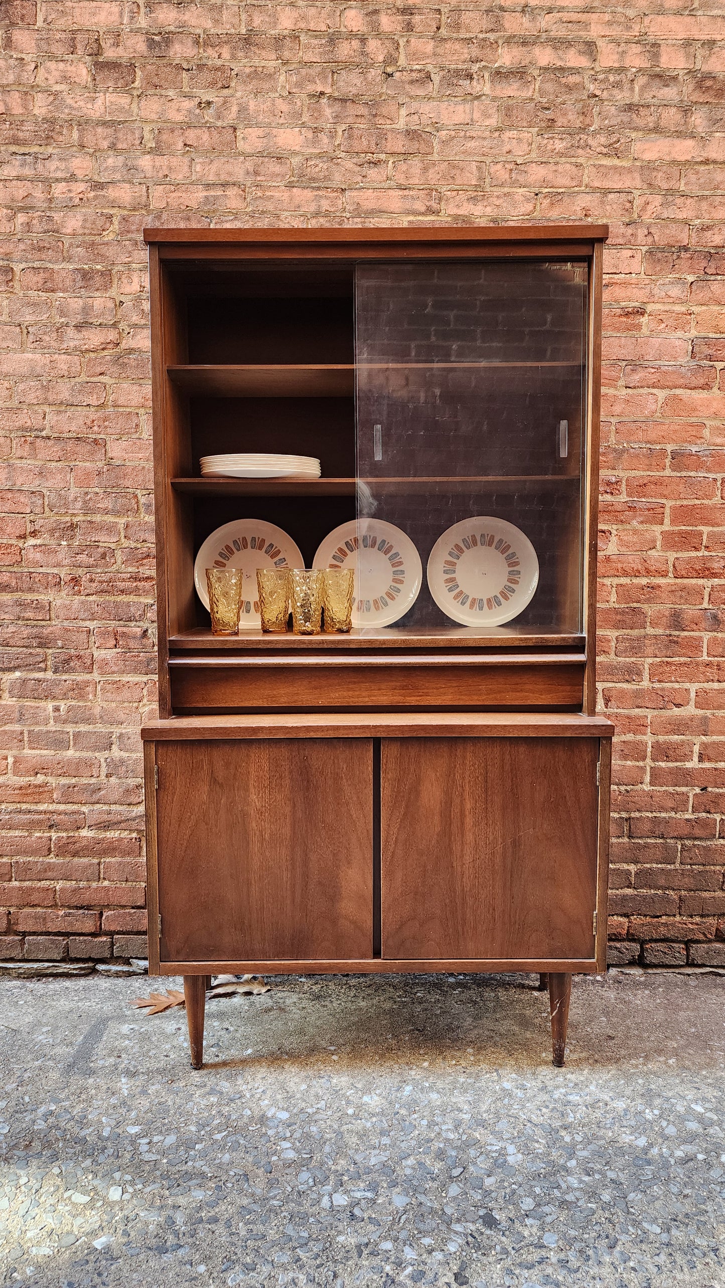 Bassett China Hutch