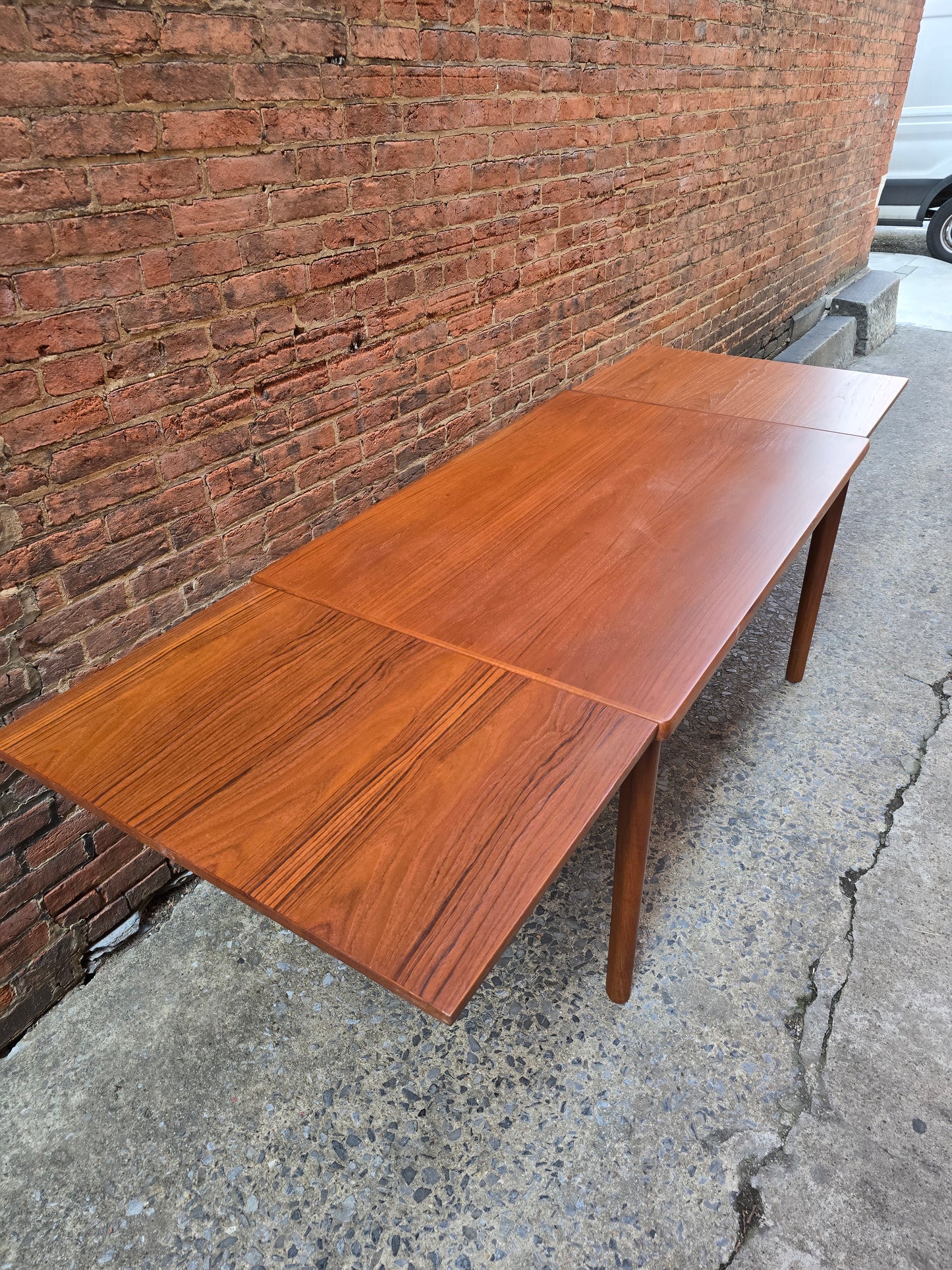 Teak Expandable Table by Henning Kjaernulf 0326002