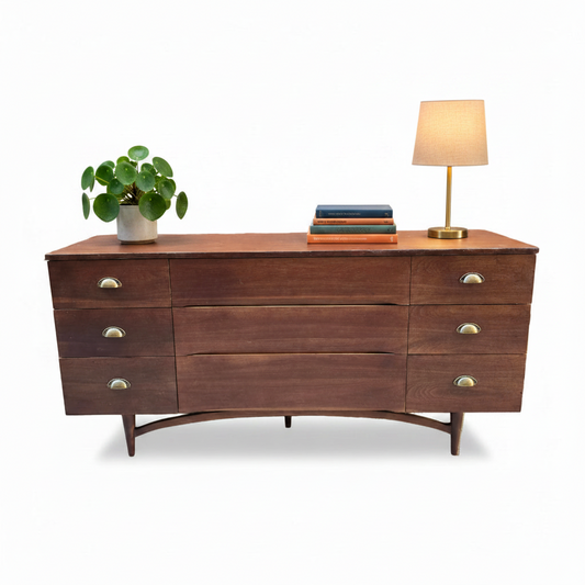 Walnut Mid-Century Modern Nine Drawer Dresser 0426018