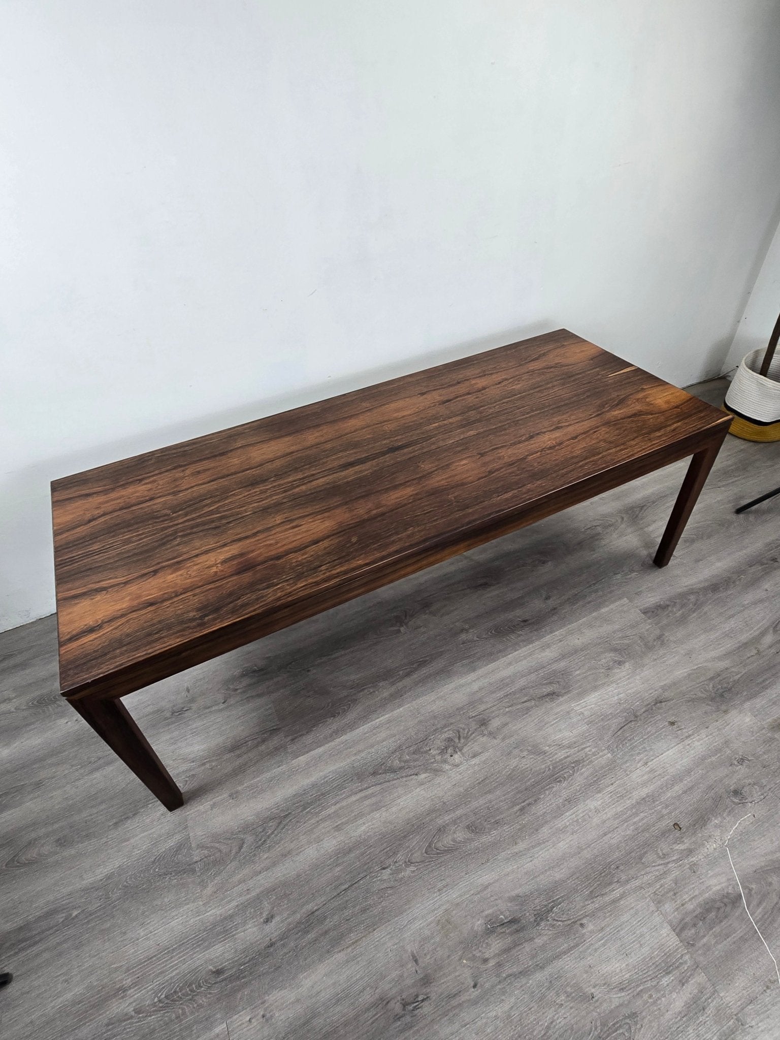 Rosewood Coffee Table with Hidden Leaves - Vintage MC