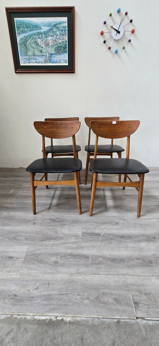 Set of 4 Danish Teak Dining Chairs 0325015 - Vintage MC