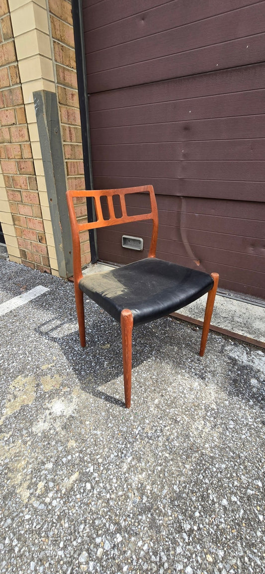 Set of 4 Neils Moller Model 79 Chairs - Vintage MC