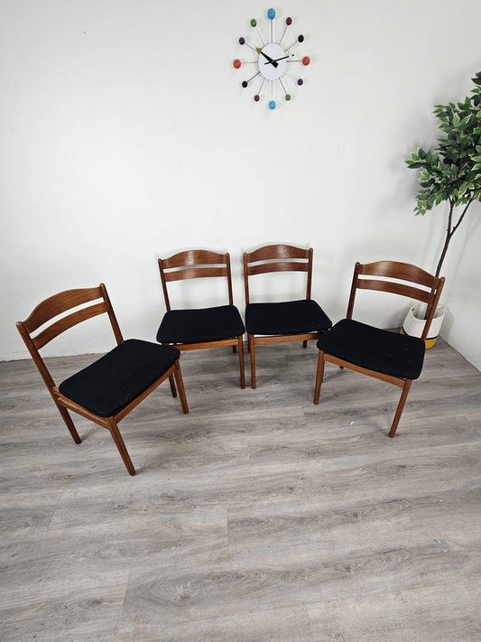 Set of 6 Danish Dining Chairs in Black Boltinge Mobelfabrik - Vintage MC