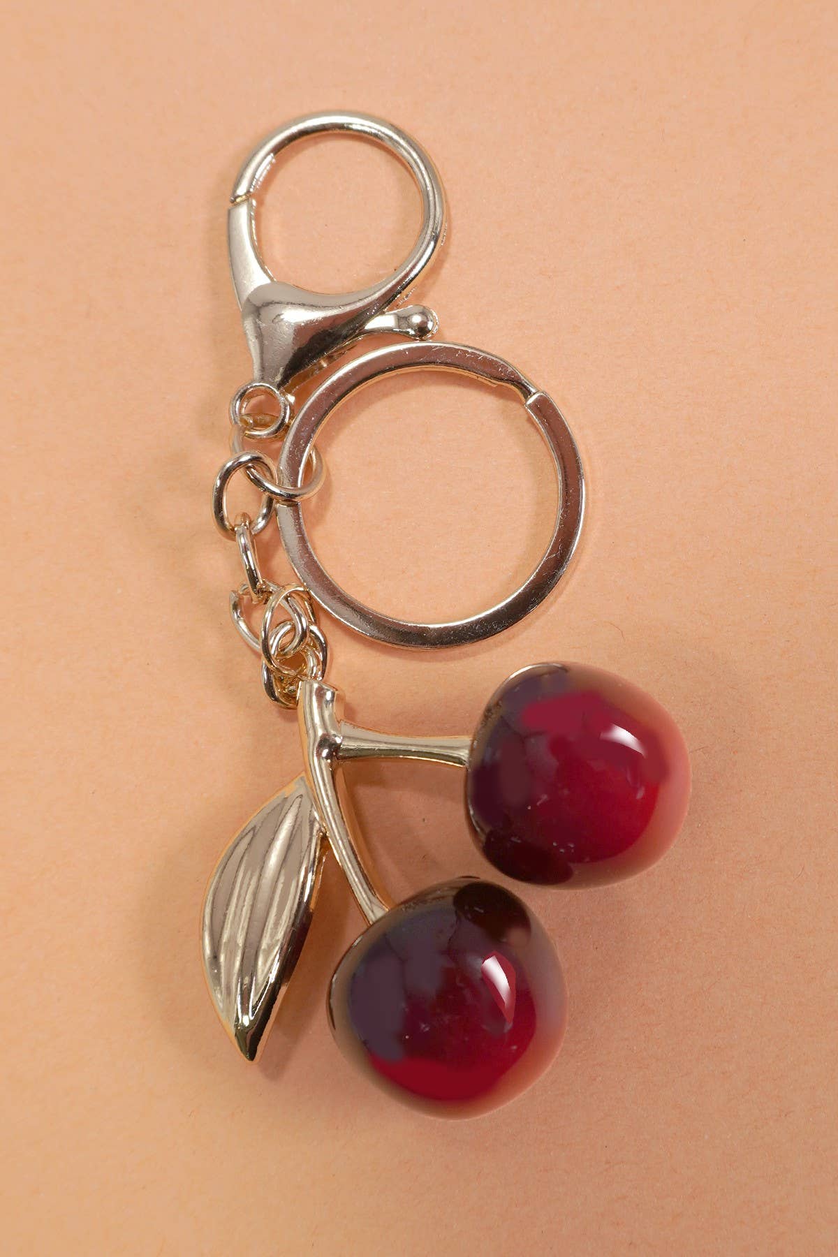SHINY CHERRY DROP WITH LEAF KEYCHAIN BAG CHARM | 40KC126 - Vintage MC