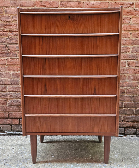 Vintage 6 - Drawer Danish Tall Chest - Vintage MC