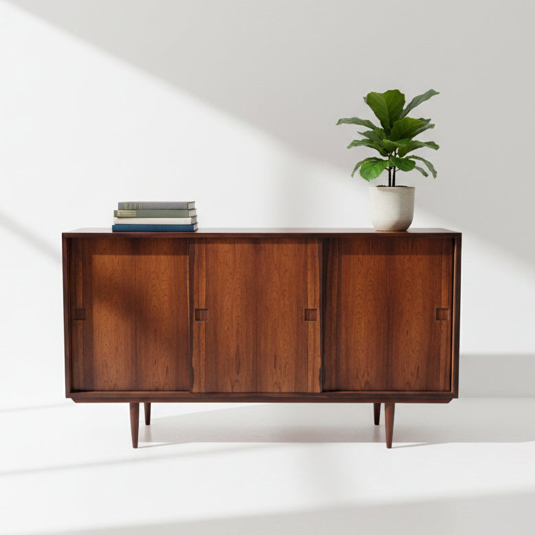 How to Style Mid-Century Modern Furniture in 2026