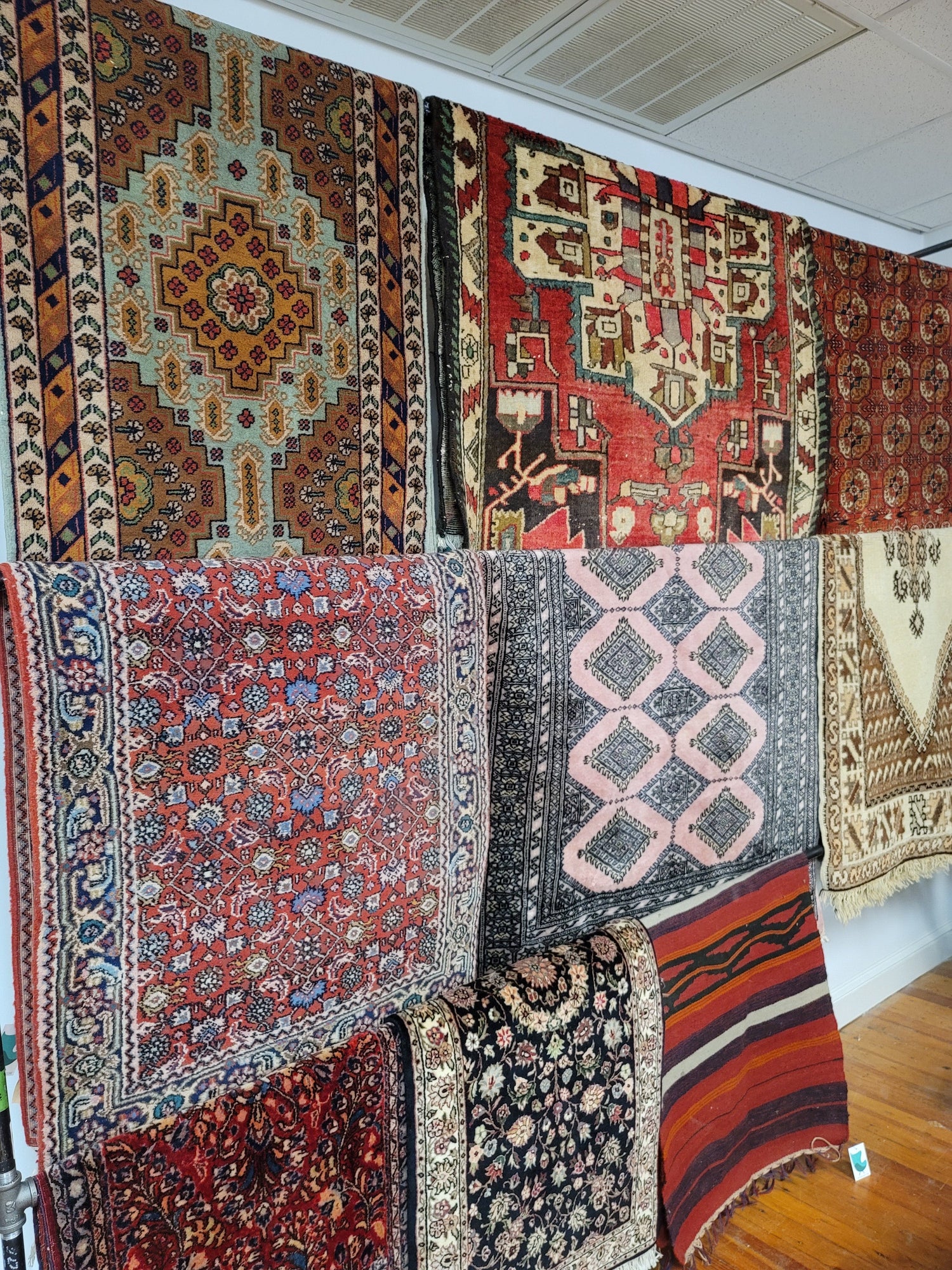 Vintage Rugs - Vintage MC