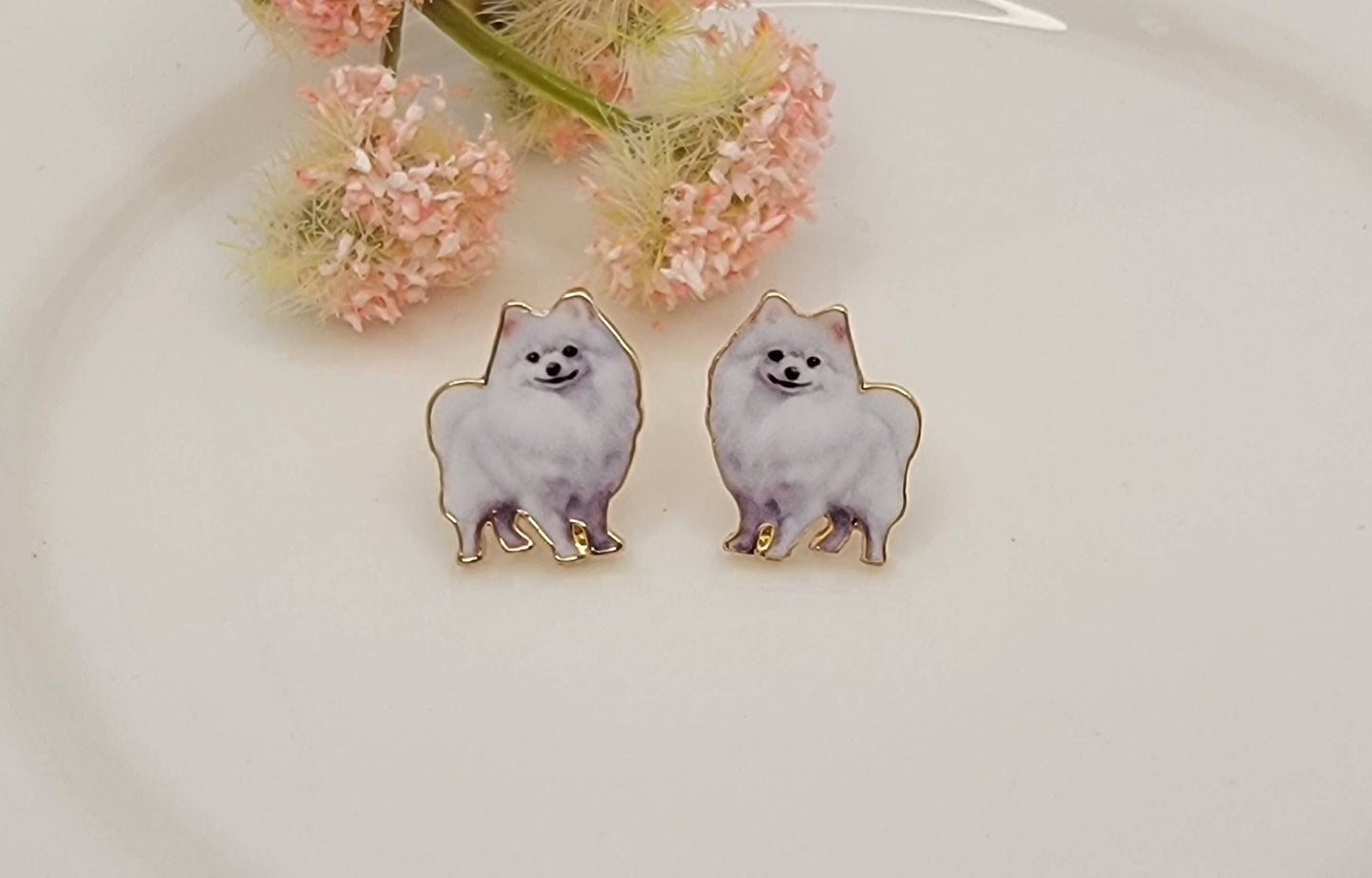 POMERANIAN ENAMEL STUD EARRINGS.