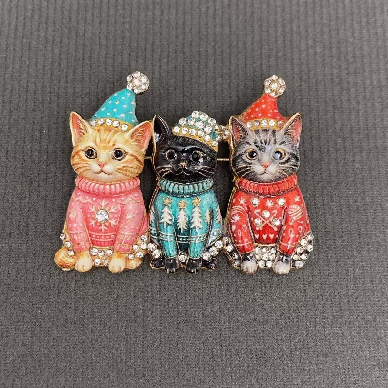 Christmas Cat Family Brooch