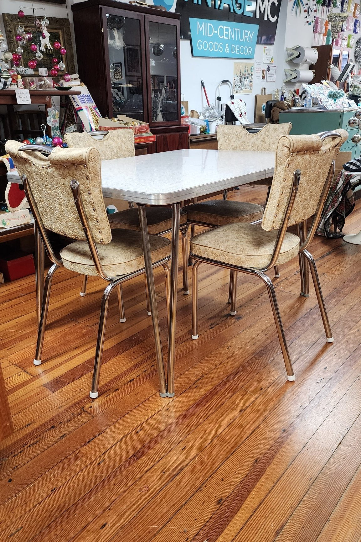 1950s era Table and 4 Chairs - Vintage MC