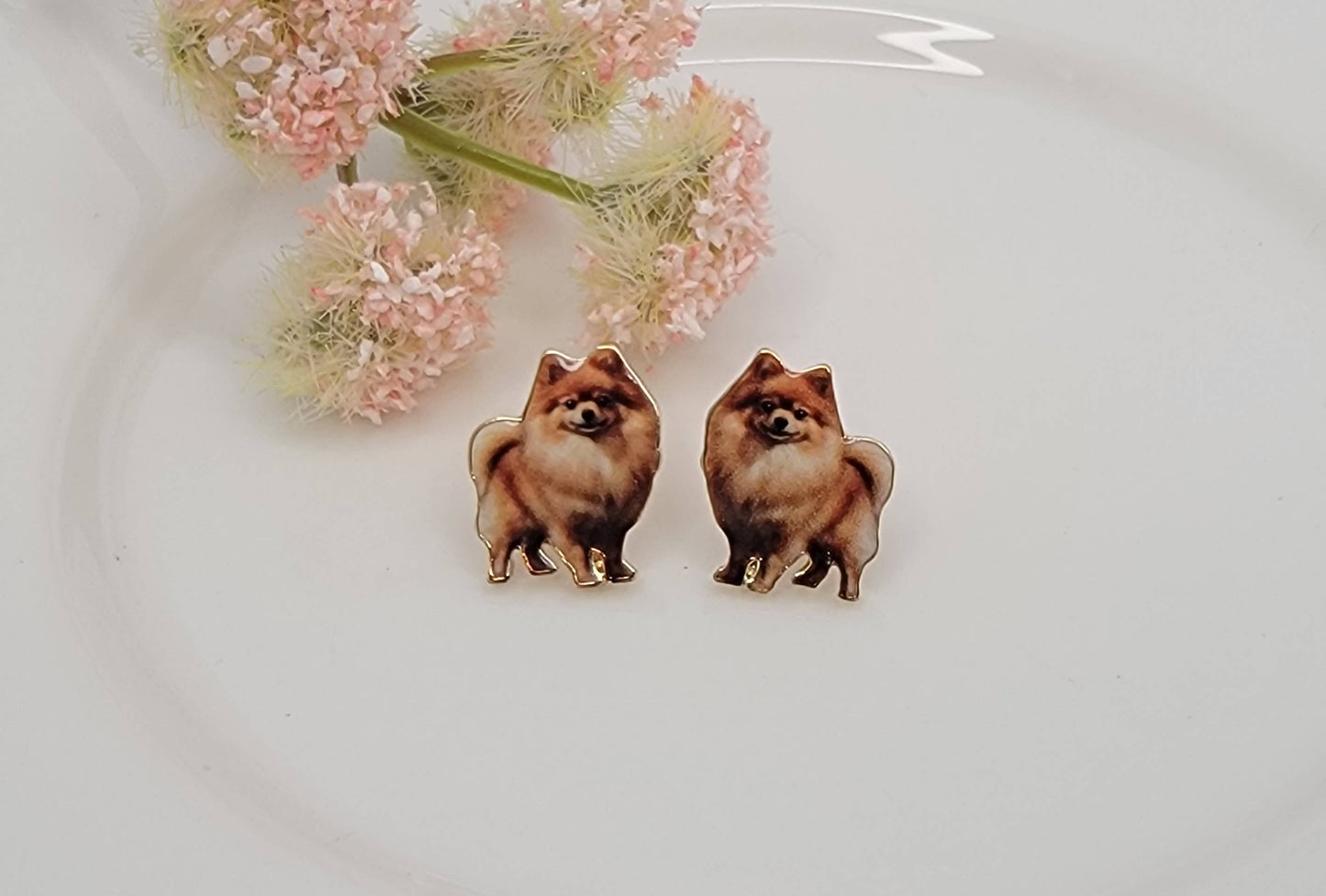 POMERANIAN ENAMEL STUD EARRINGS.