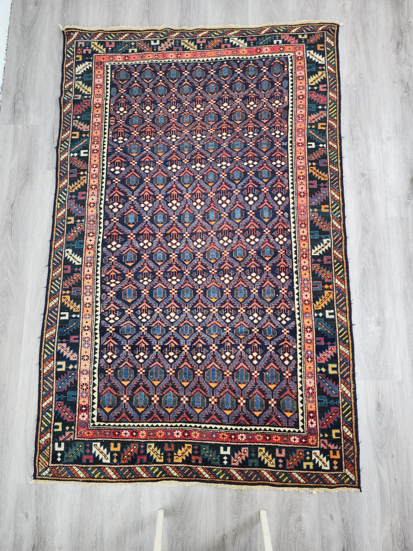 BB072307 Vintage Hand Knotted Caucus Rug
