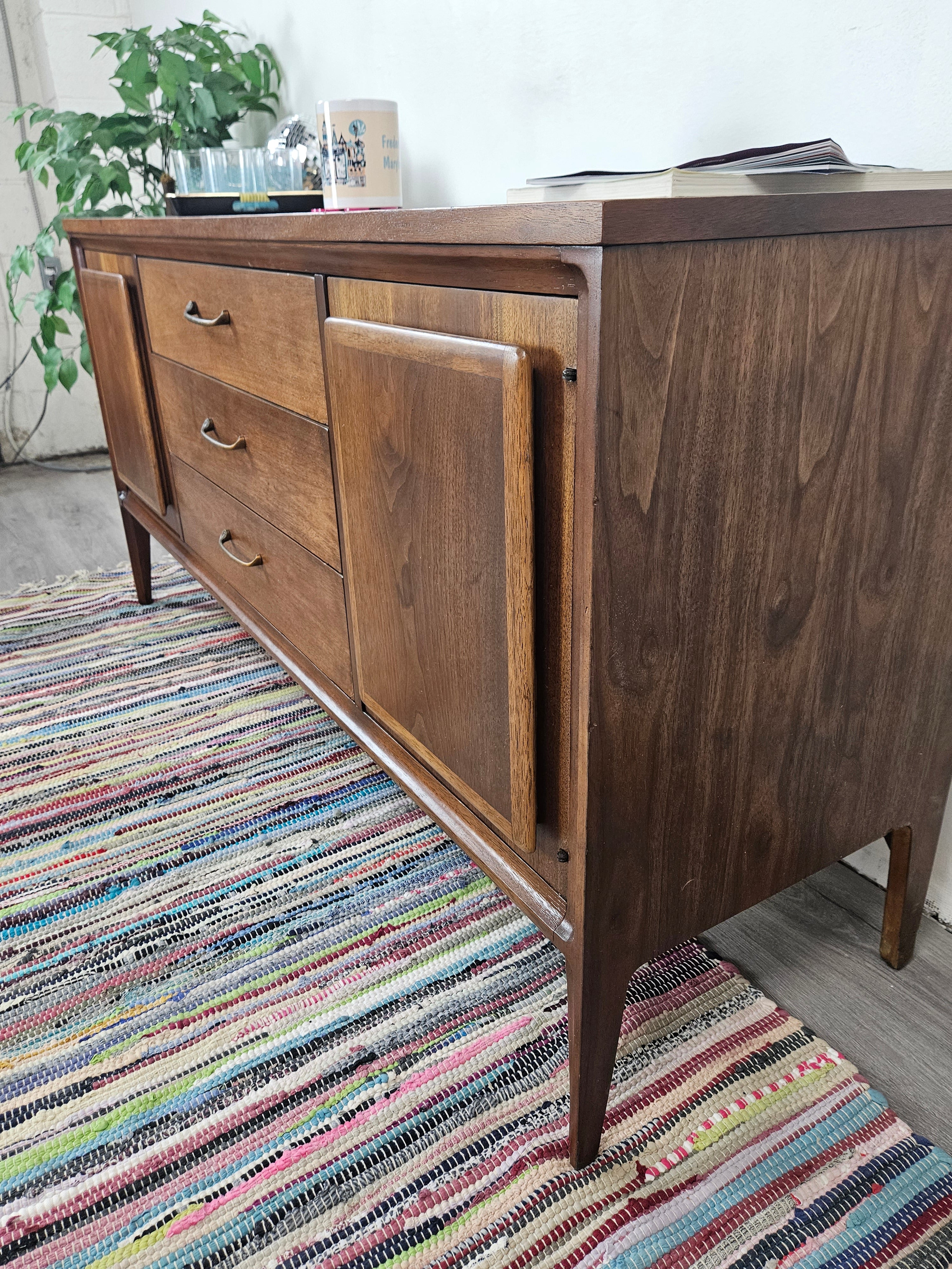 70 on sale in credenza