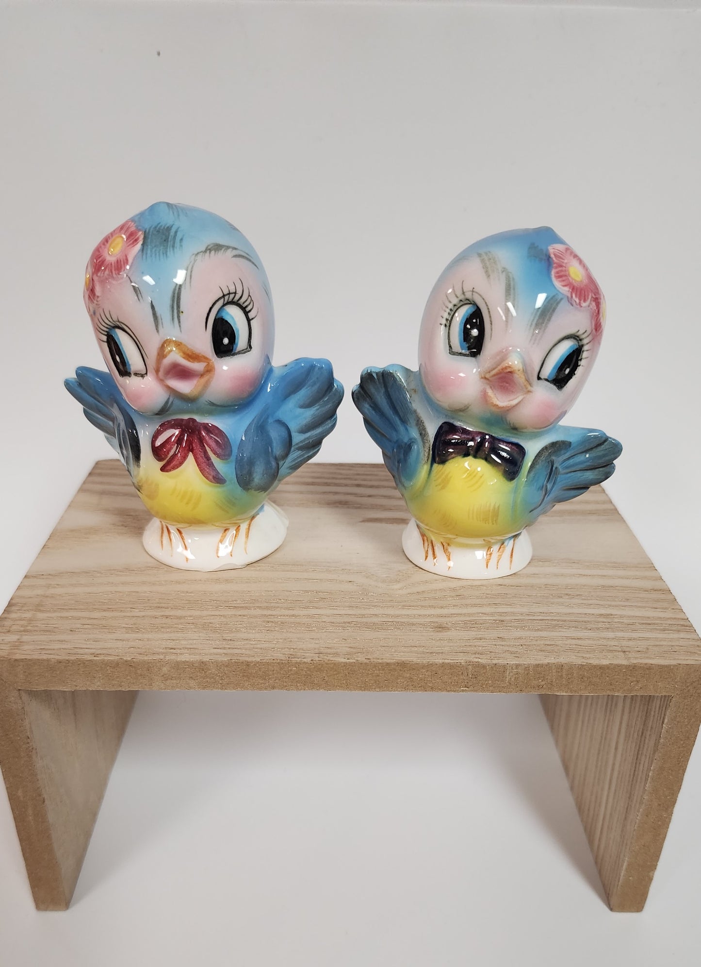 Vintage 1950s Lefton Bluebird Salt & Pepper