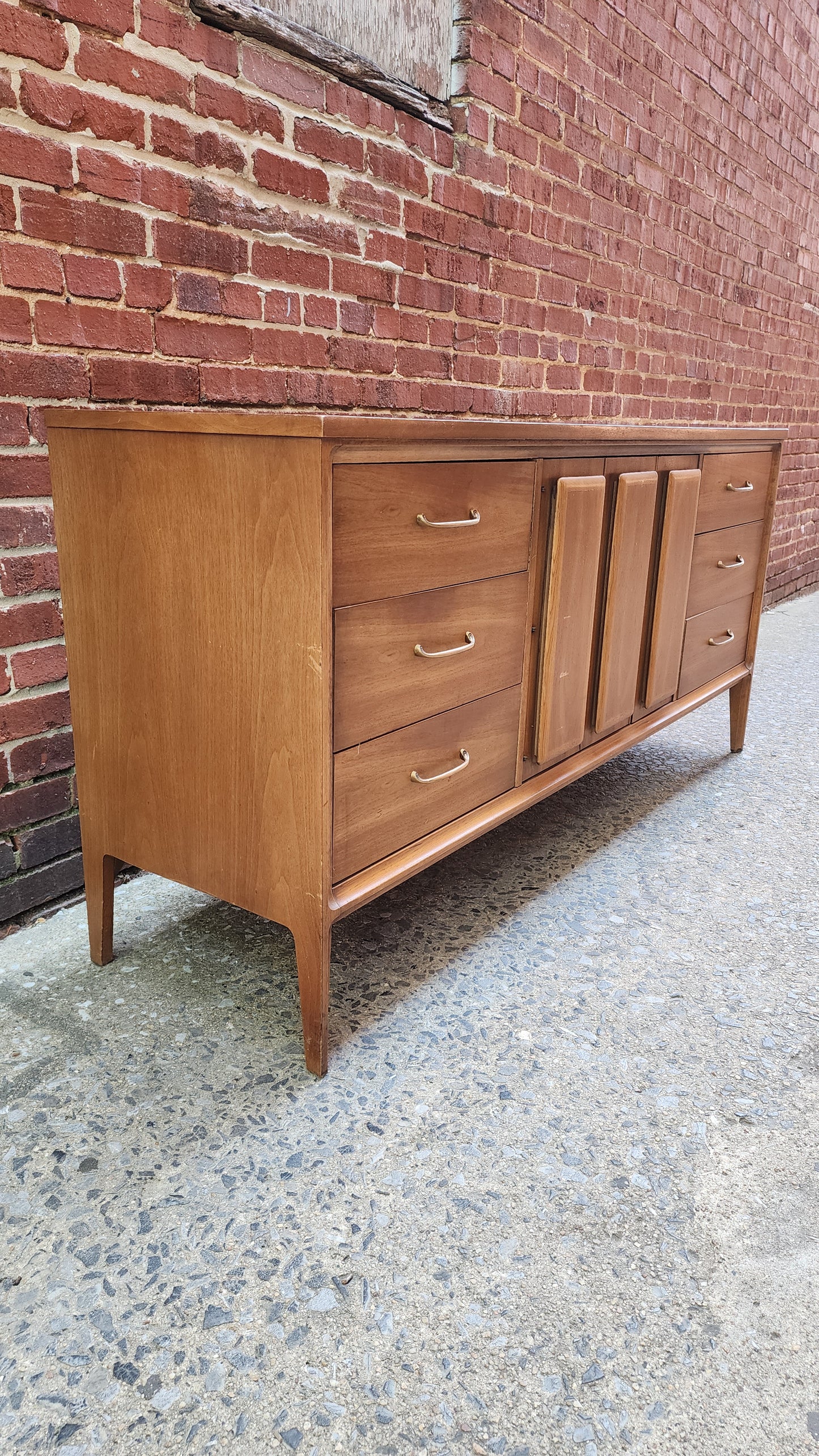 Broyhill Forward 70 Low Dresser