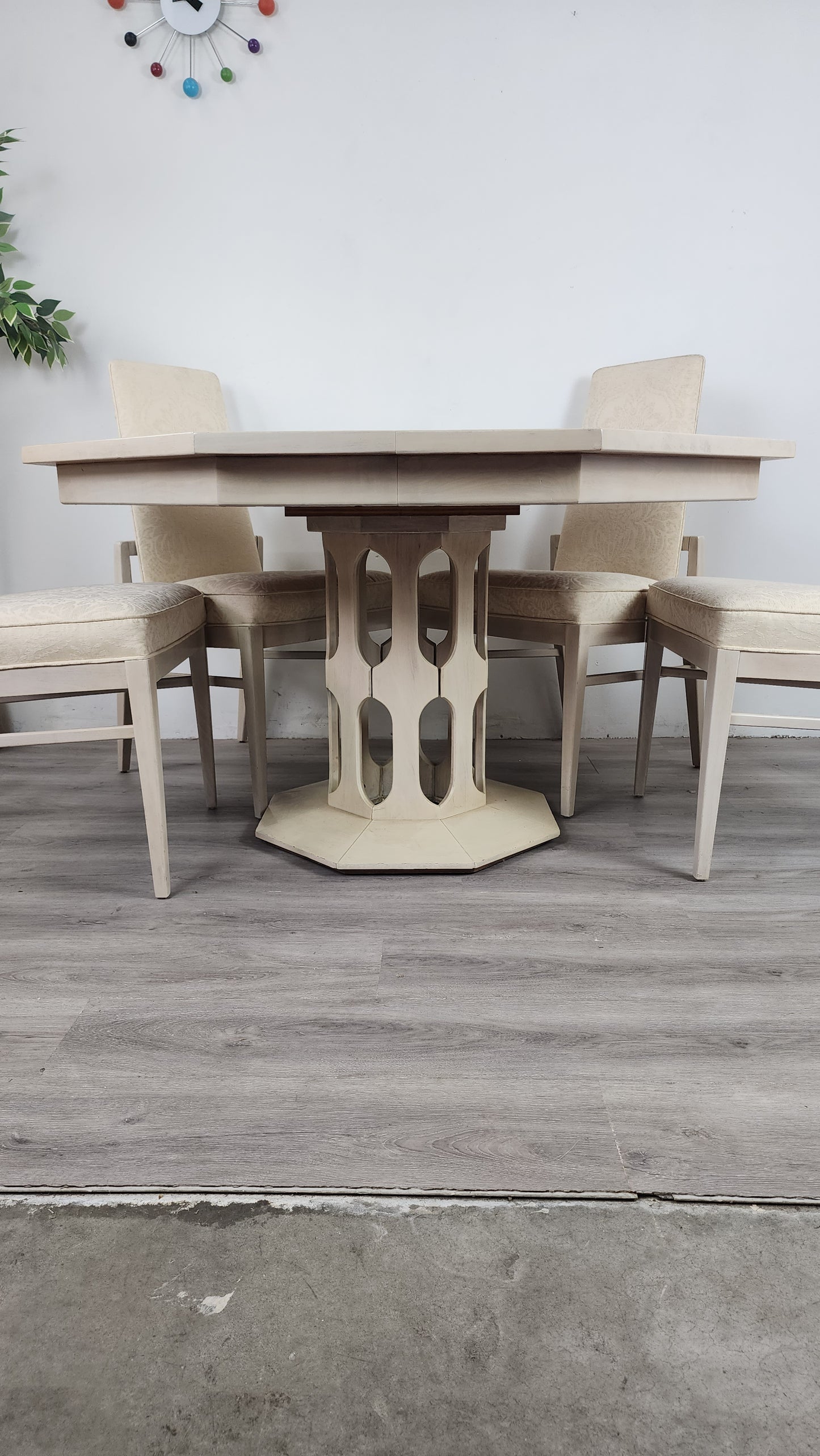 Walter of Wabash Dining Set