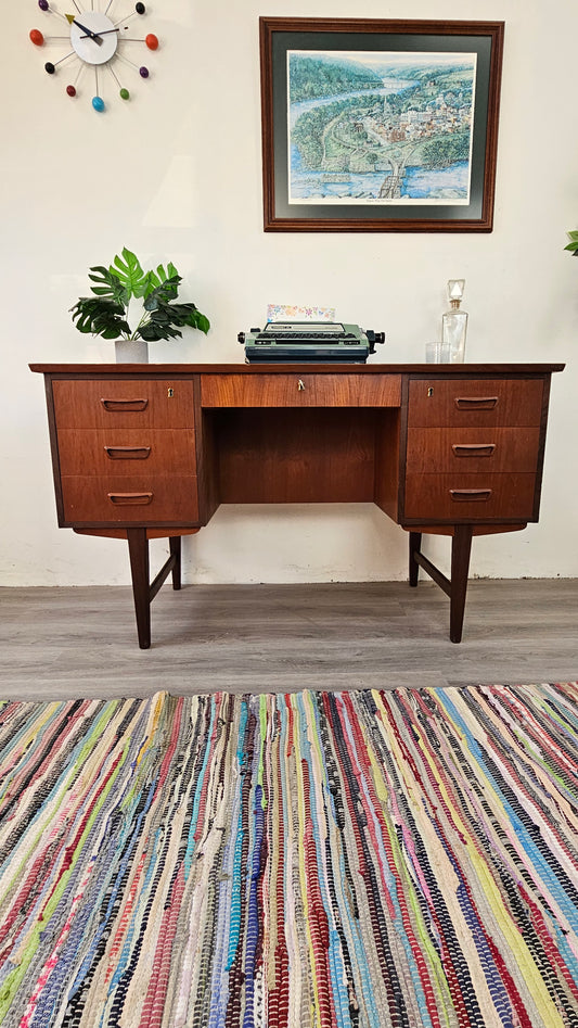 ST1224007 Vintage Danish Teak Desk