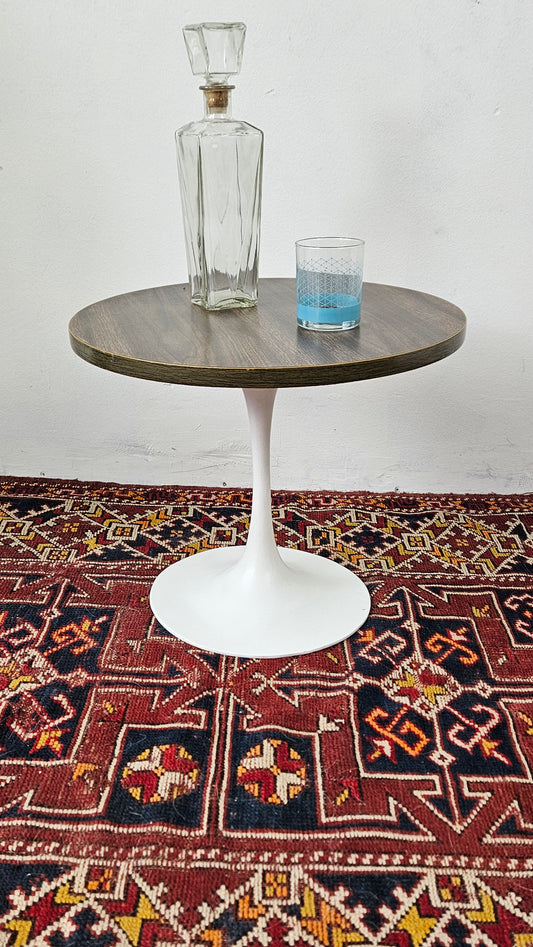 Tulip Side Table