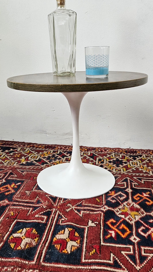 Tulip Side Table