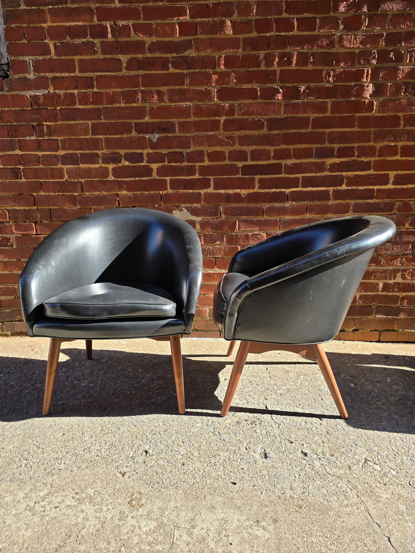 Pair of Milo Laugh Baughman Chairs