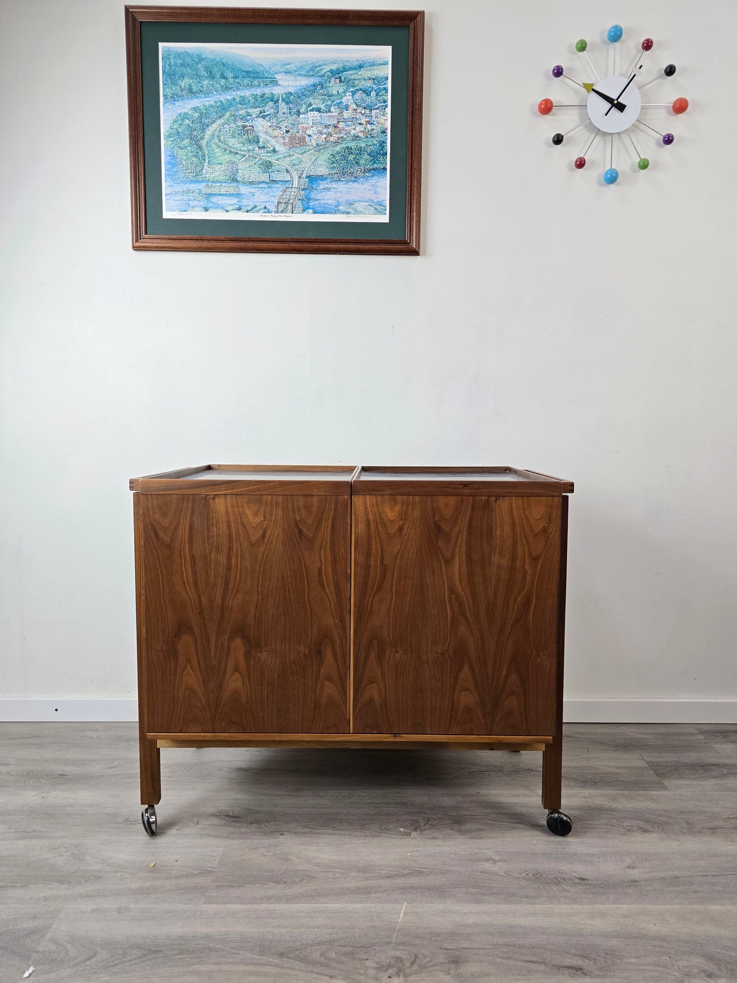 Niels Erik Glasdam Jensen Rolling Bar