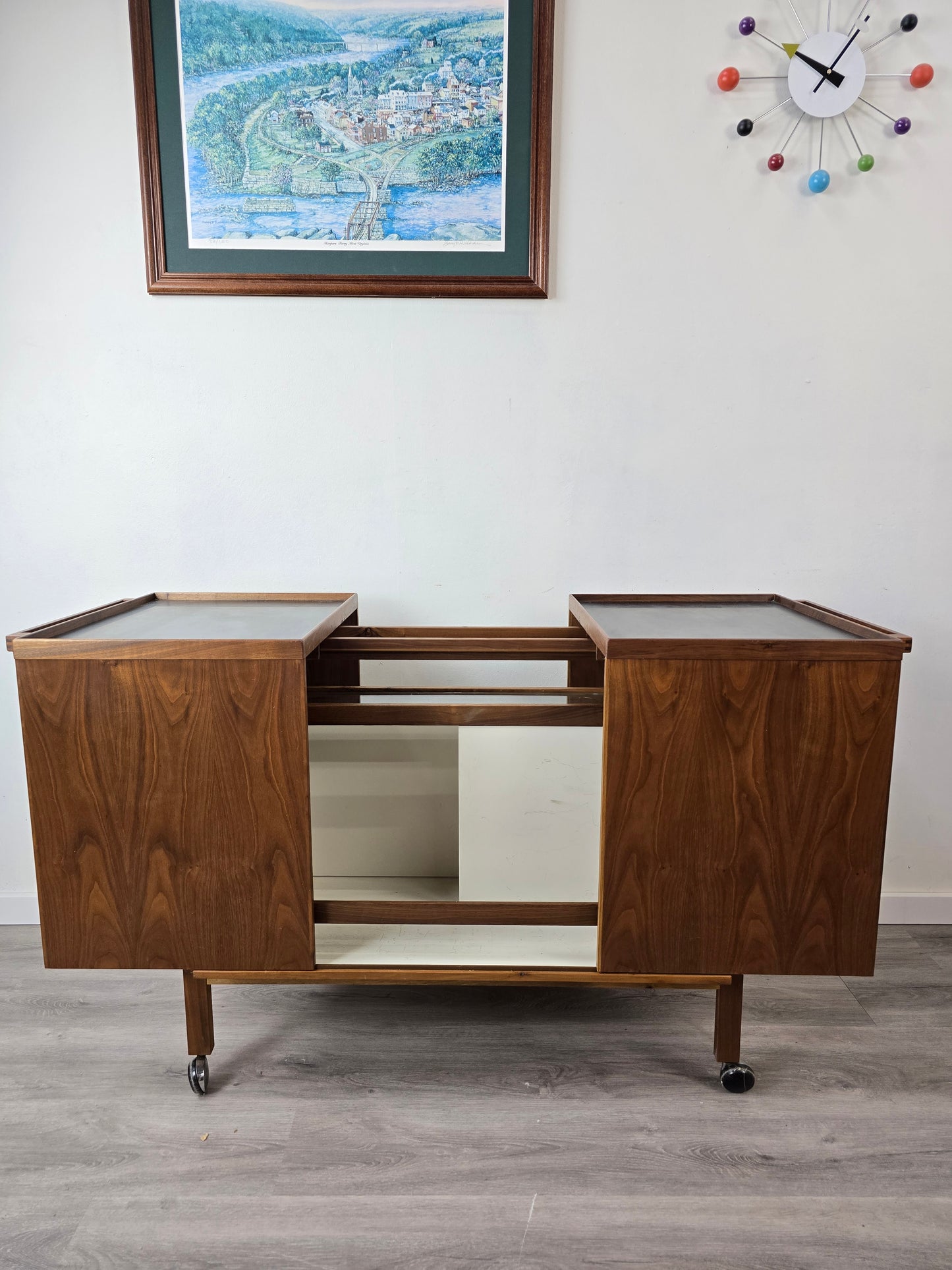 Niels Erik Glasdam Jensen Rolling Bar