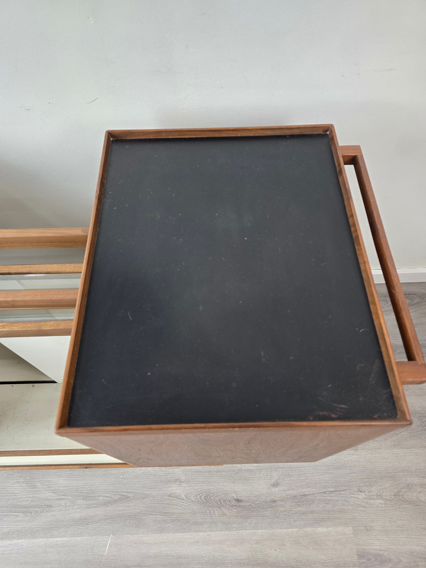 Niels Erik Glasdam Jensen Rolling Bar