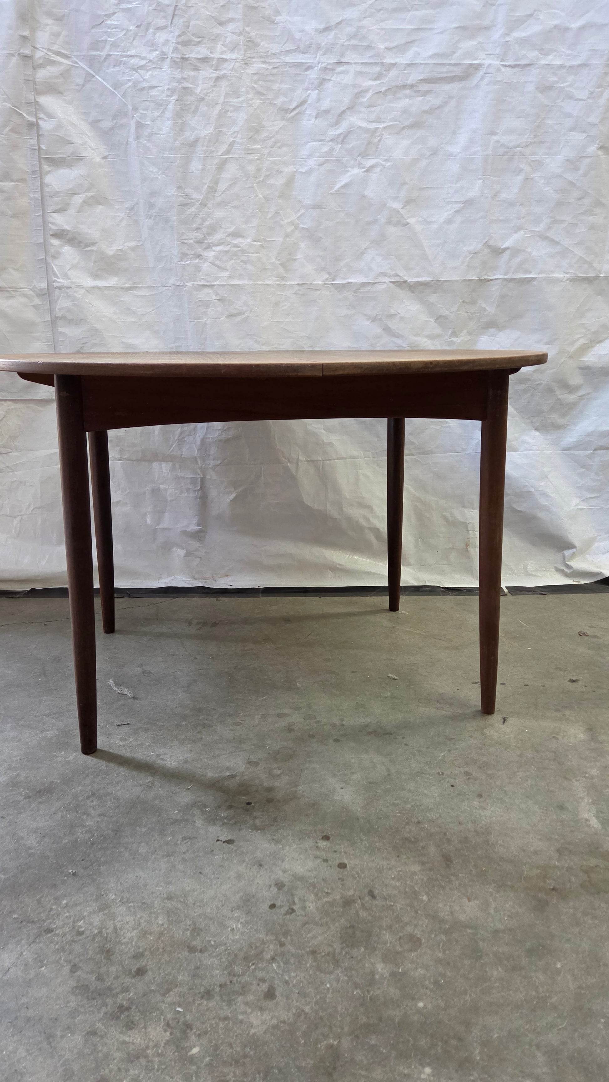 Round Teak Dining Table DITA-0526-001