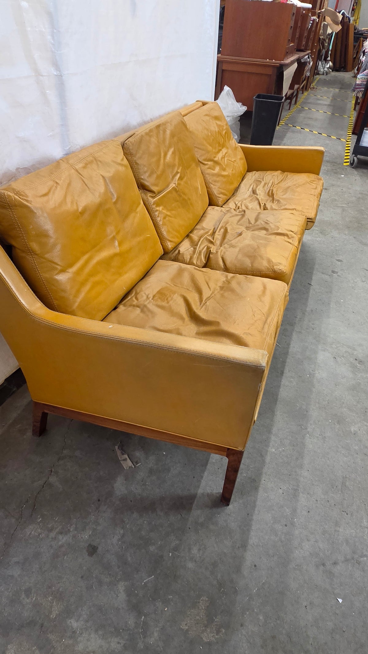 COUH0520005 Leather Danish Sofa