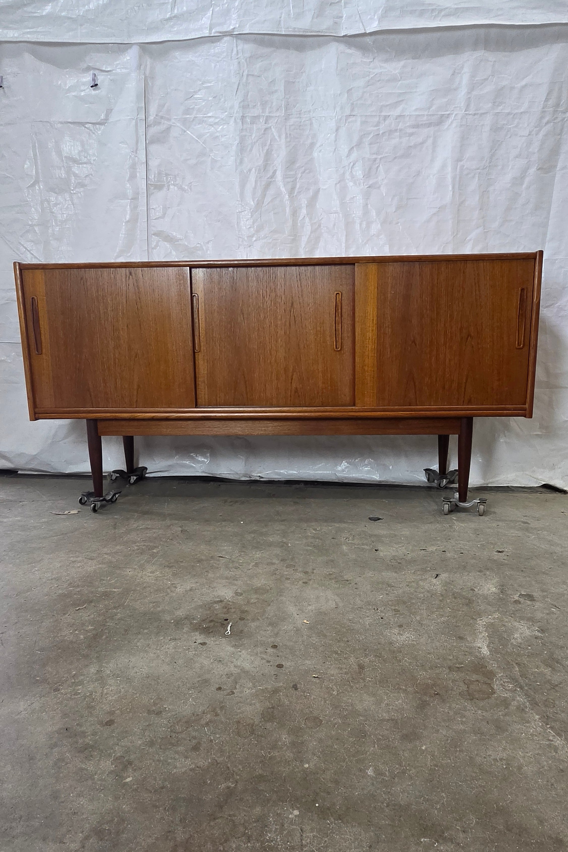 Teak Credenza with Sculptural Pulls CRDZ0526002