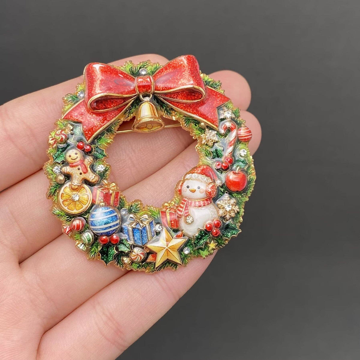 Christmas Wreath Brooch