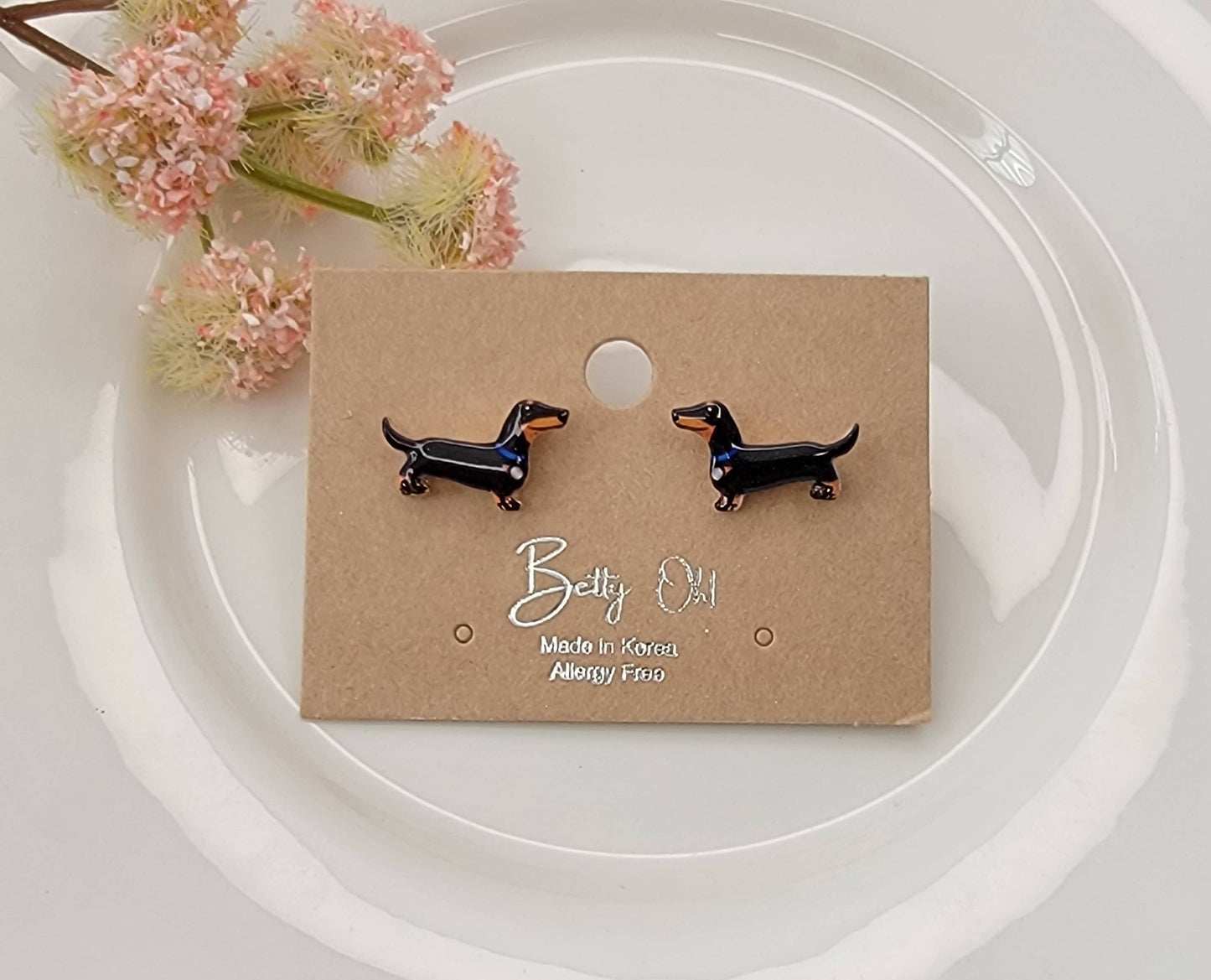 DACHSHUND POST EARRINGS.