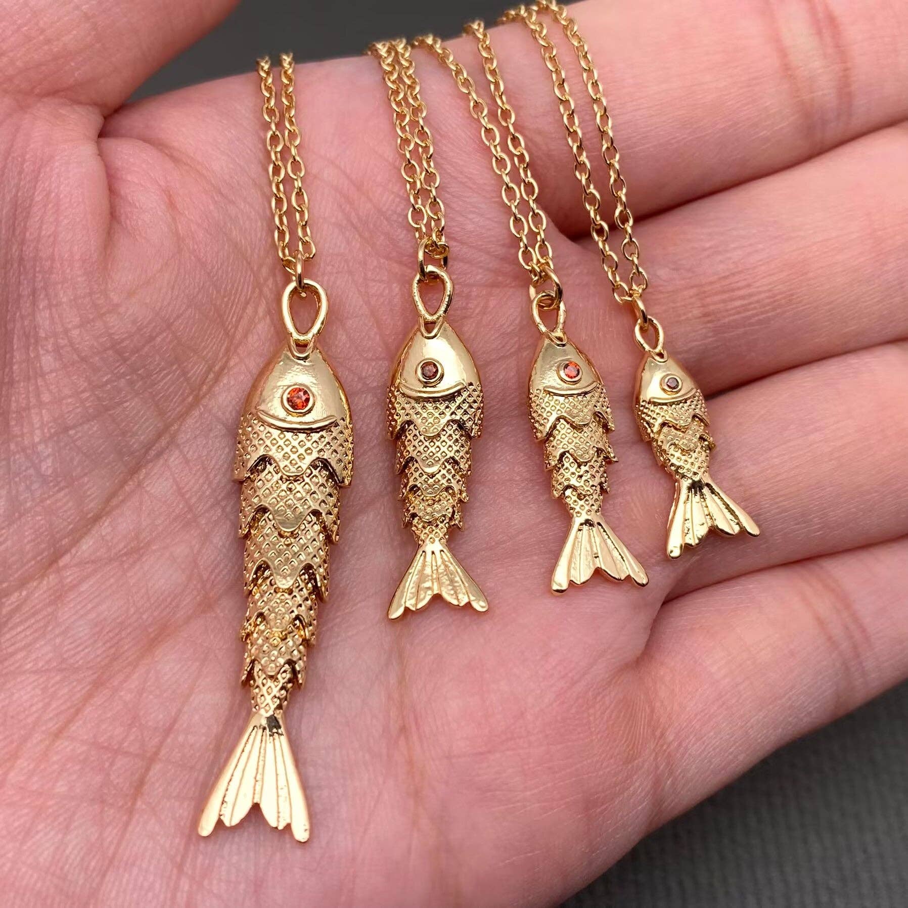 Swinging Tail Fish Charm Gold-plated Necklace