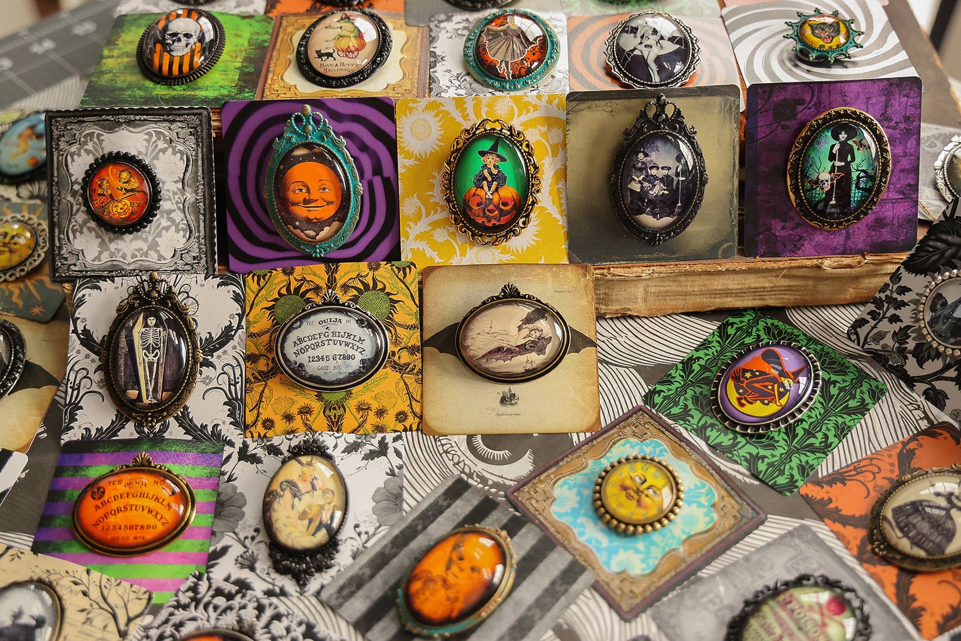 Vintage Halloween Brooch