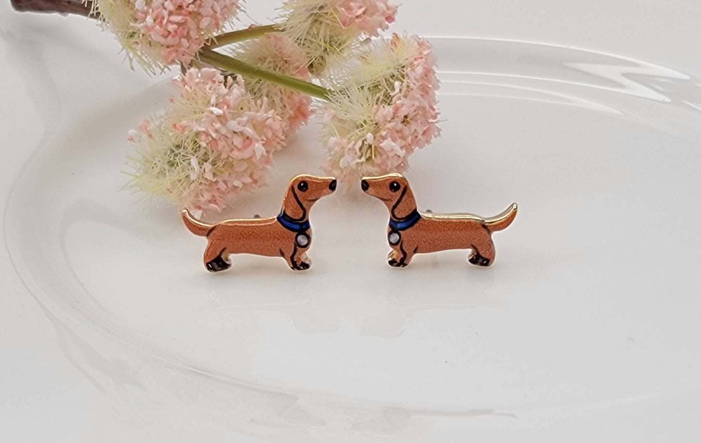DACHSHUND POST EARRINGS.